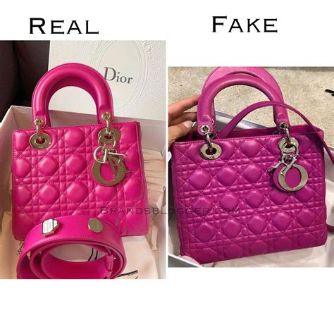 sacoche dior fake|real Dior bag.